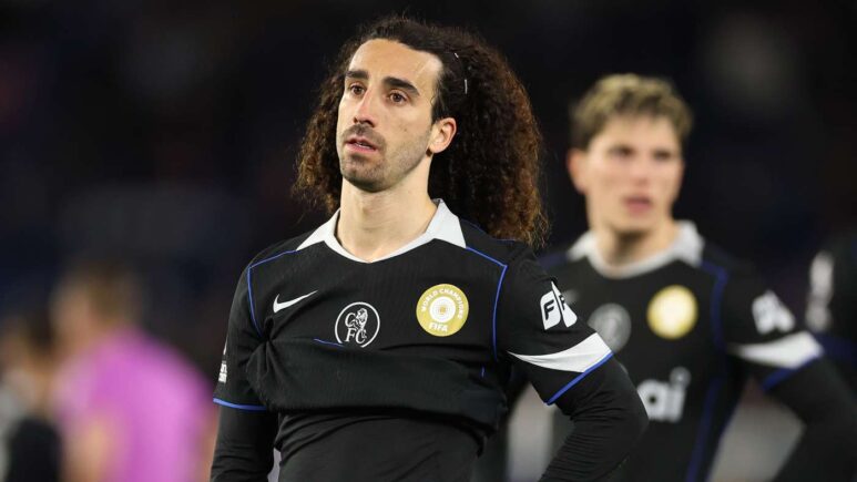 أزمة ضخمة داخل تشيلسي بطلها حلاق كوكوريلا